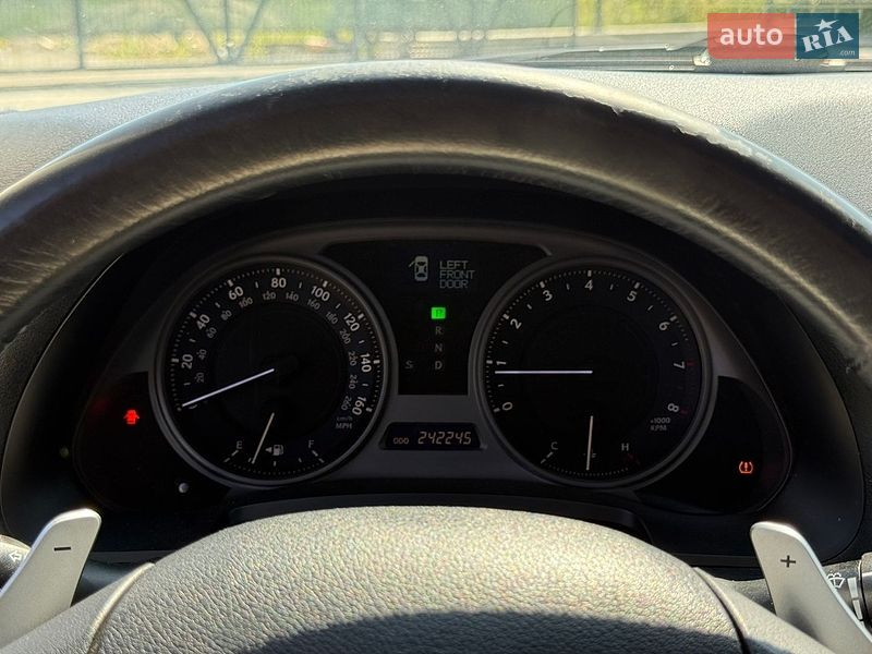 Седан Lexus IS 2006 в Виннице