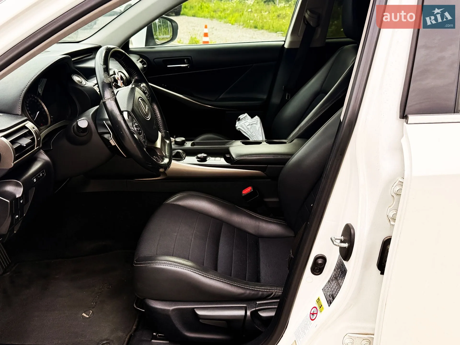 2013 Lexus IS - мініатюра 13