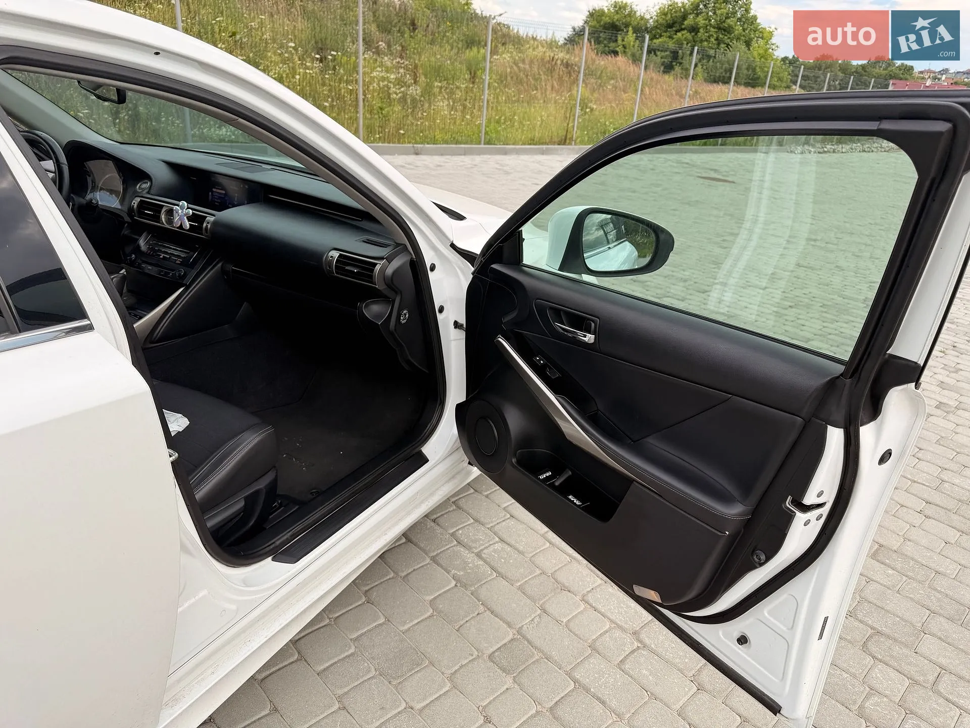 2013 Lexus IS - мініатюра 43