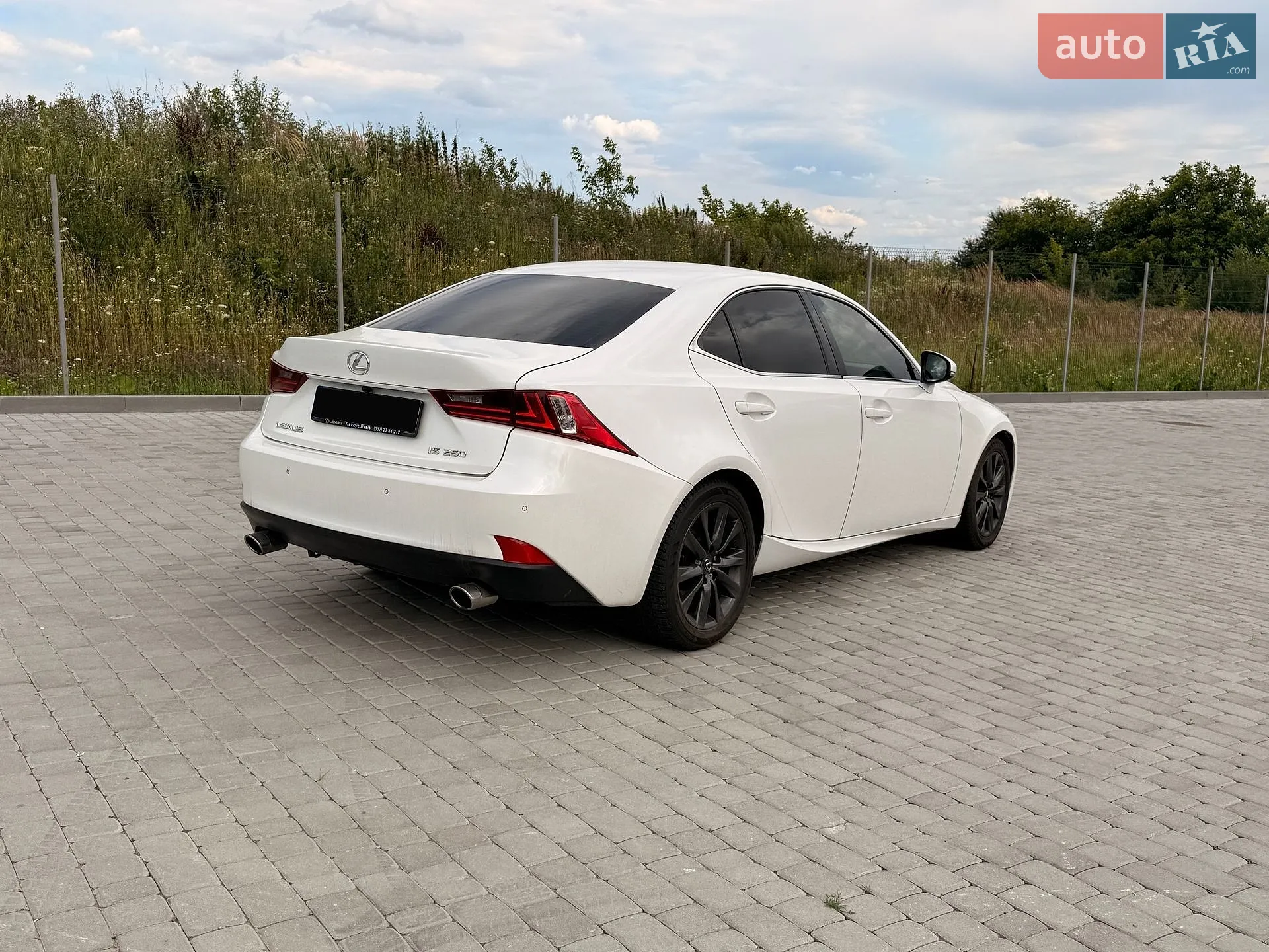 2013 Lexus IS - мініатюра 5