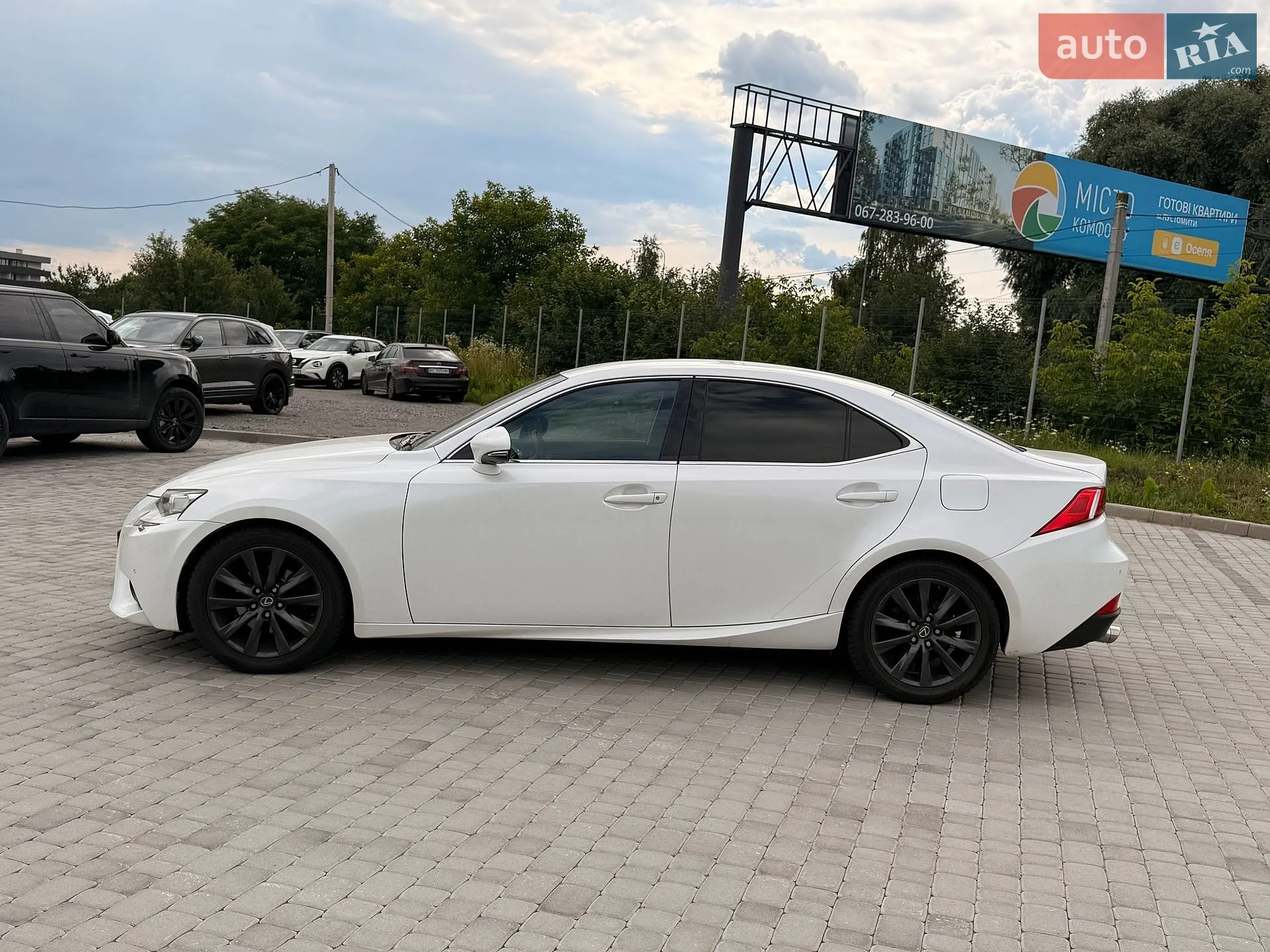 2013 Lexus IS - мініатюра 8
