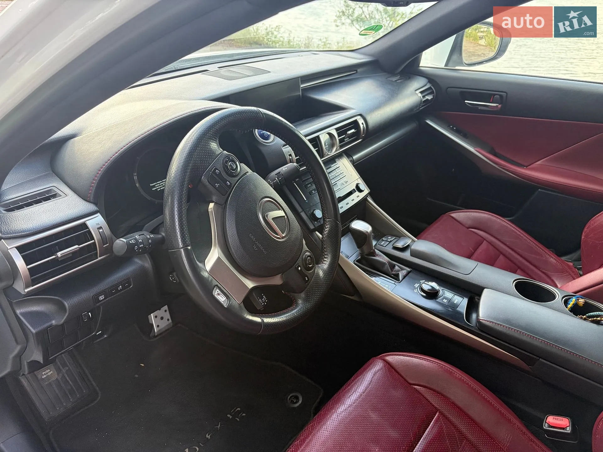 2013 Lexus IS - мініатюра 13