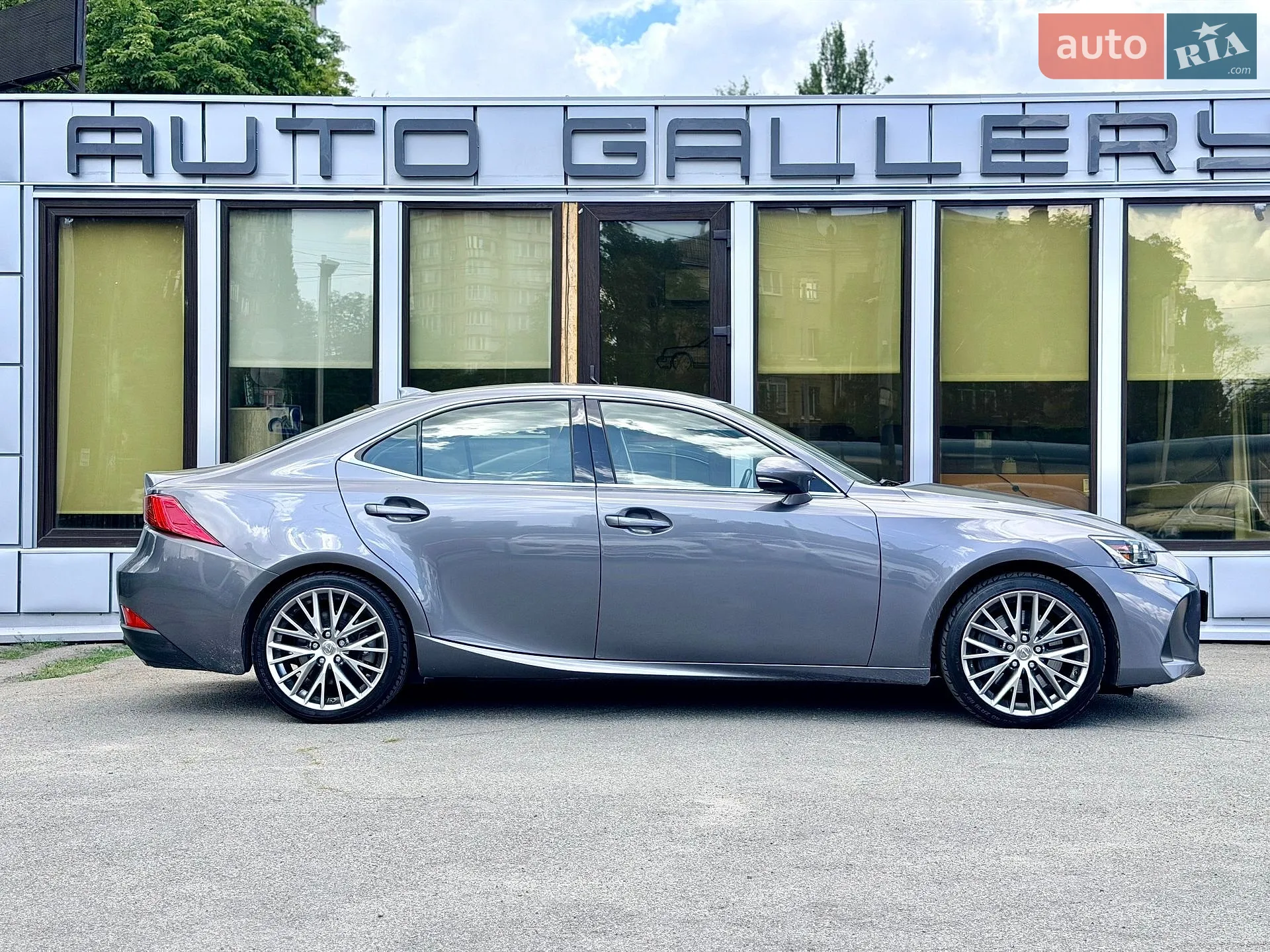 2018 Lexus IS - мініатюра 10