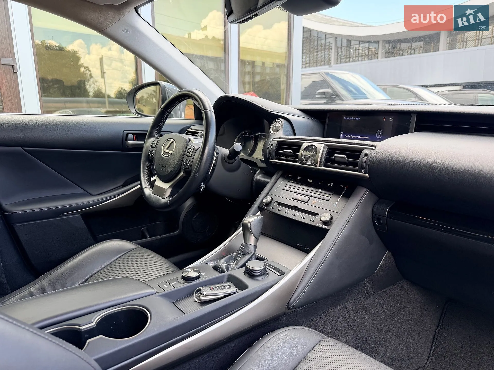 2018 Lexus IS - мініатюра 14