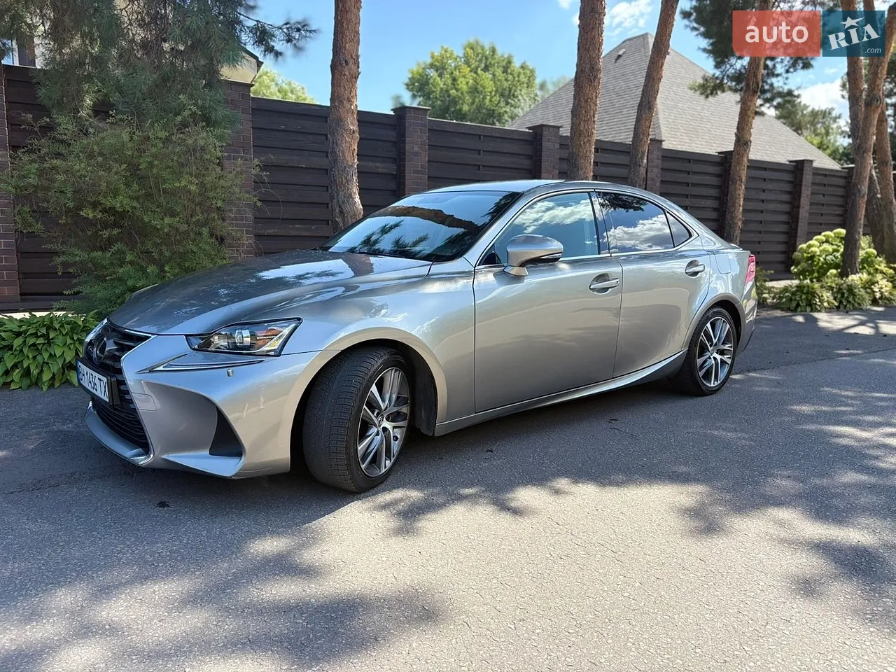 2017 Lexus IS - мініатюра 27