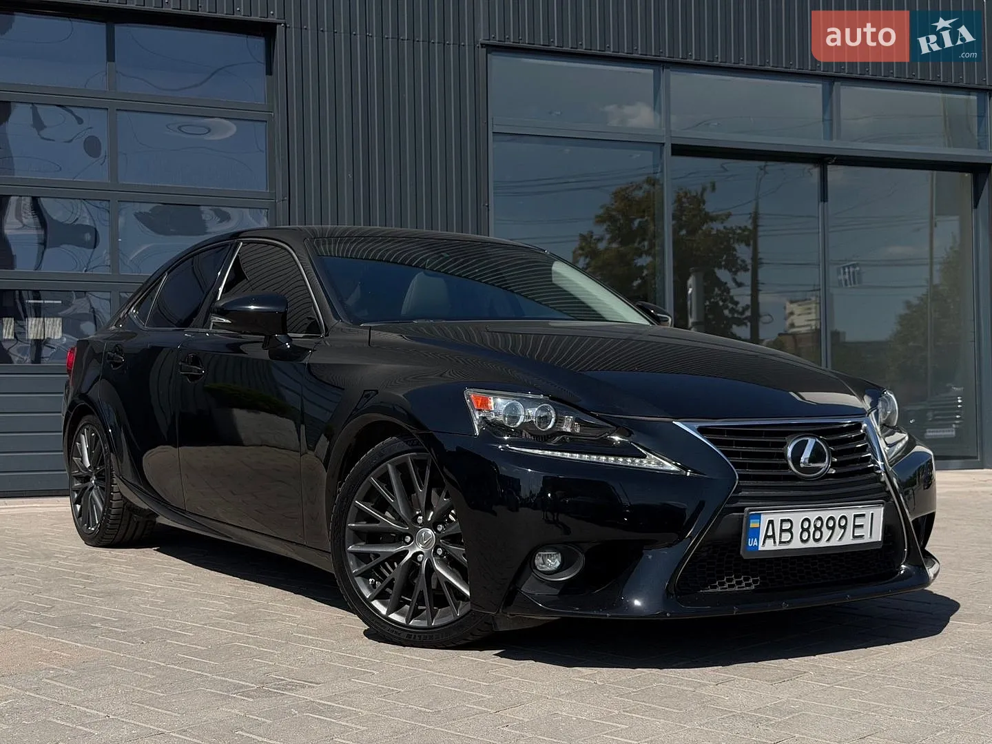 2015 Lexus IS - фото 1