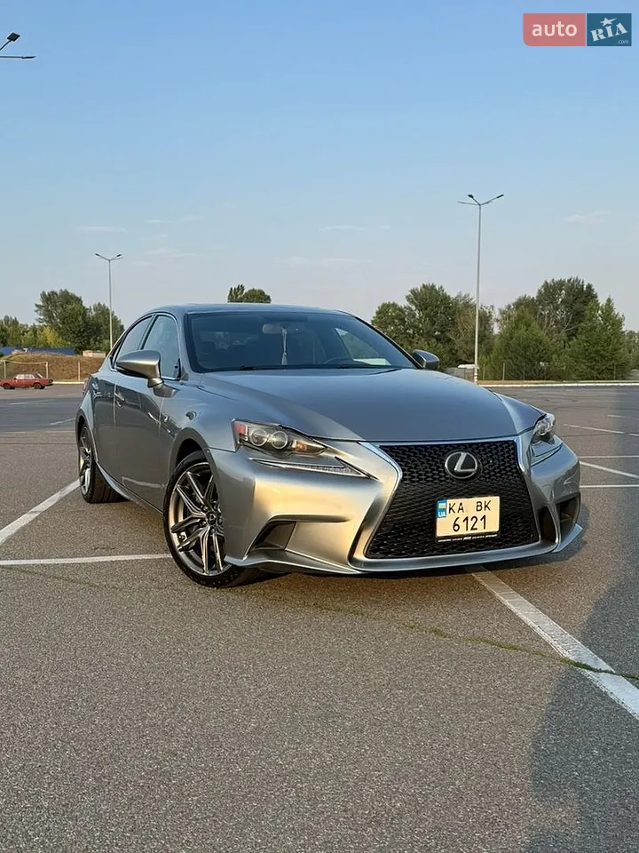 2017 Lexus IS - мініатюра 25