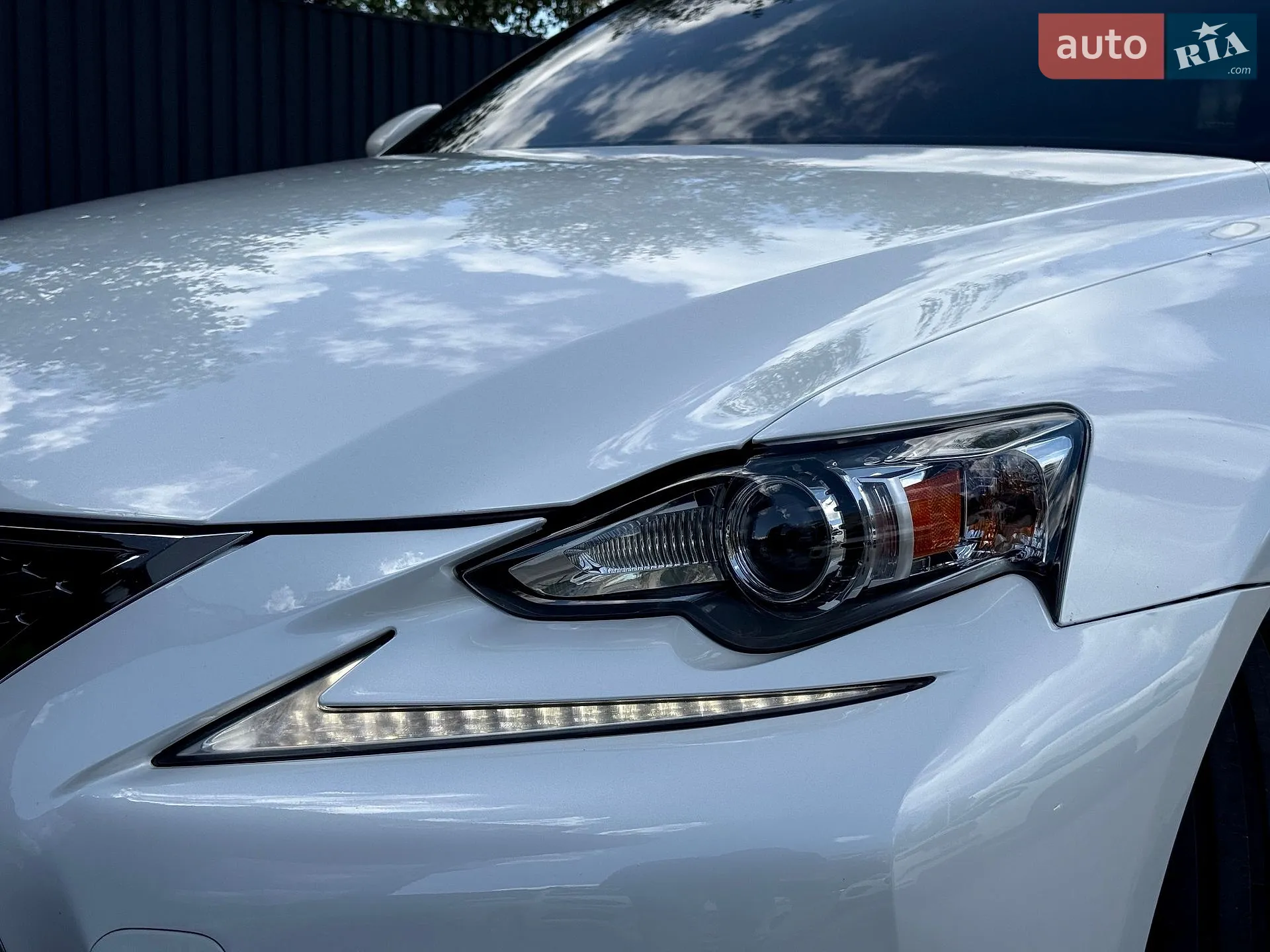 2015 Lexus IS - мініатюра 17