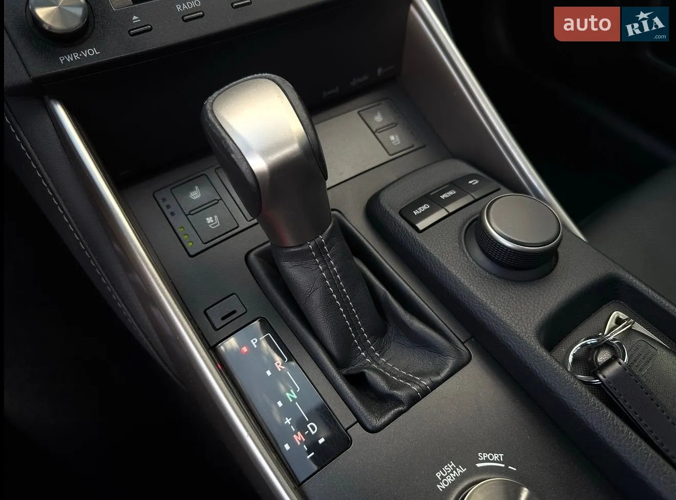 2015 Lexus IS - мініатюра 30