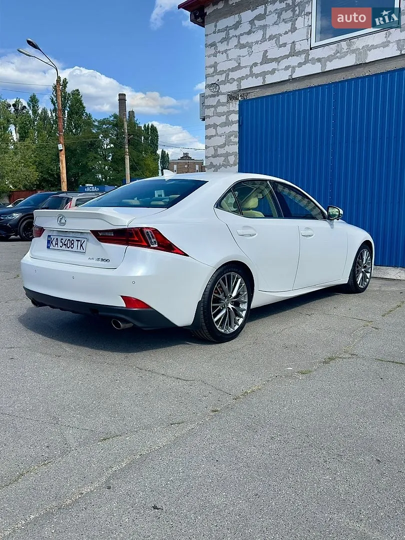 2015 Lexus IS - мініатюра 10