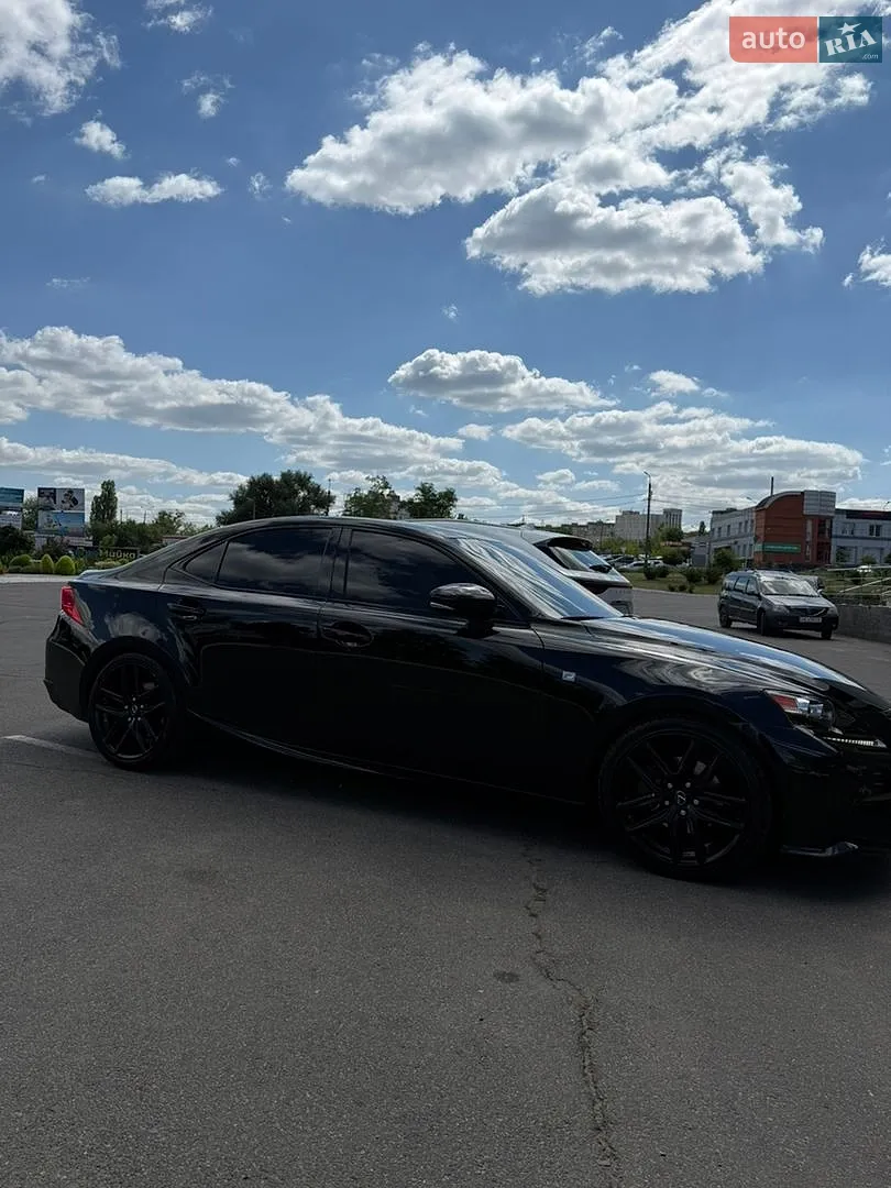 2015 Lexus IS - мініатюра 4