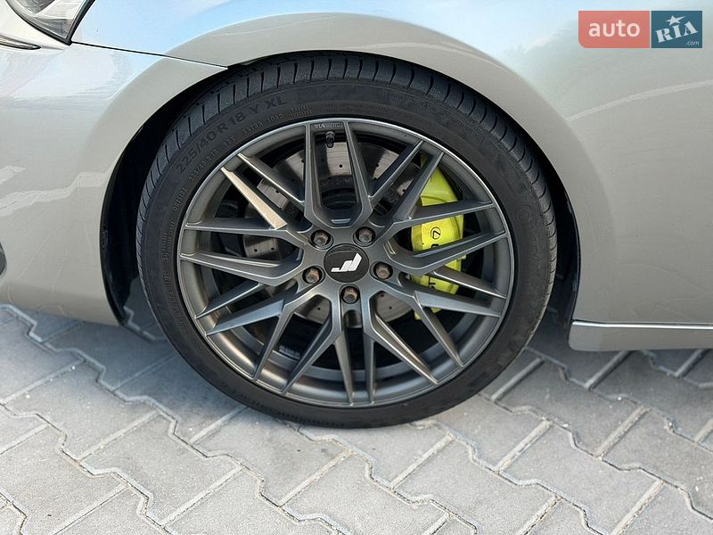 Седан Lexus IS 2018 в Хмельницькому