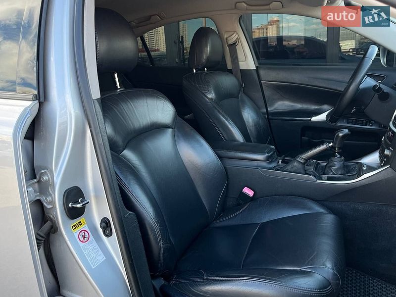 Седан Lexus IS 2007 в Києві фото 12 Седан Lexus IS 2007 в Києві