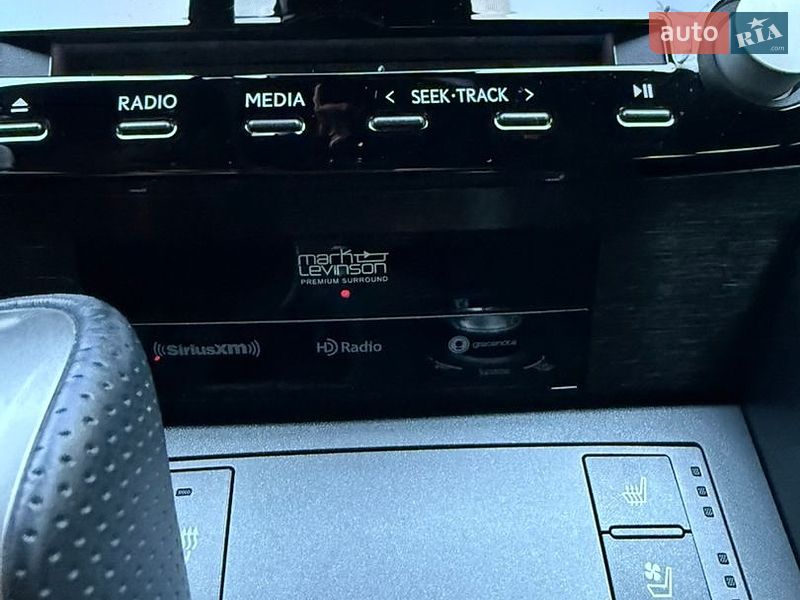 Седан Lexus IS 2023 в Киеве фото 19 Седан Lexus IS 2023 в Киеве
