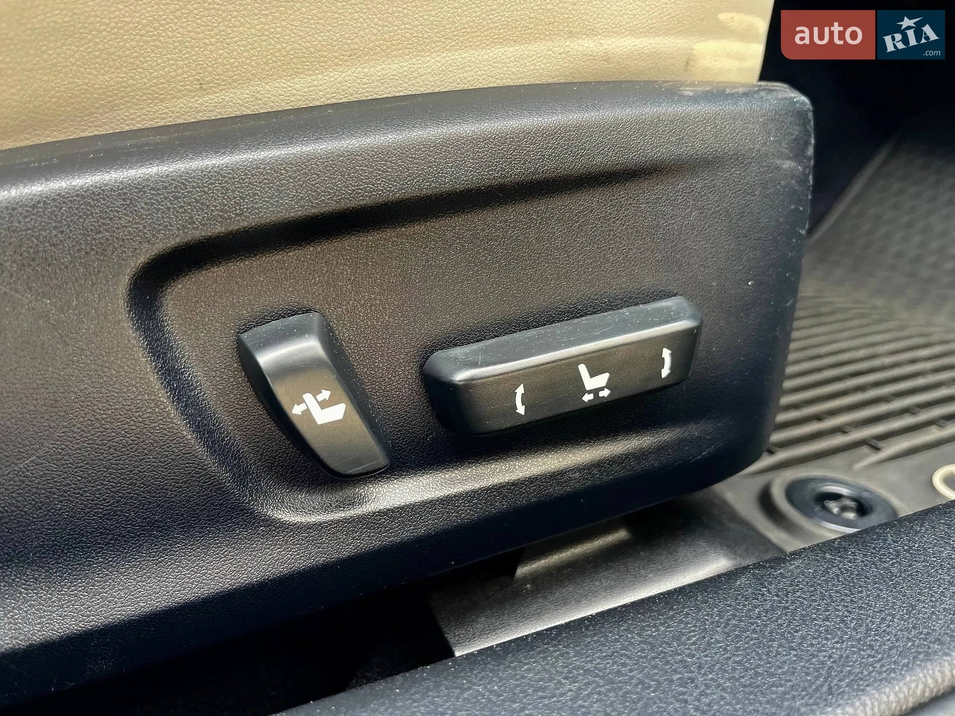 2013 Lexus IS - мініатюра 28