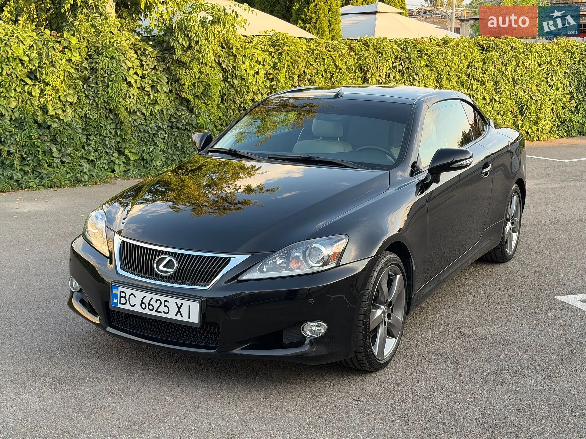 2011 Lexus IS - мініатюра 3