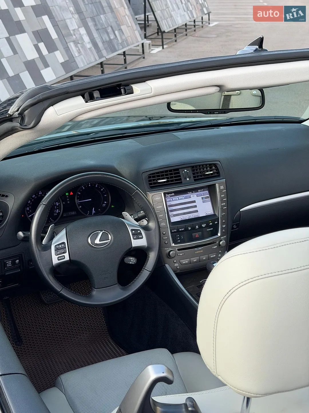 2011 Lexus IS - мініатюра 36