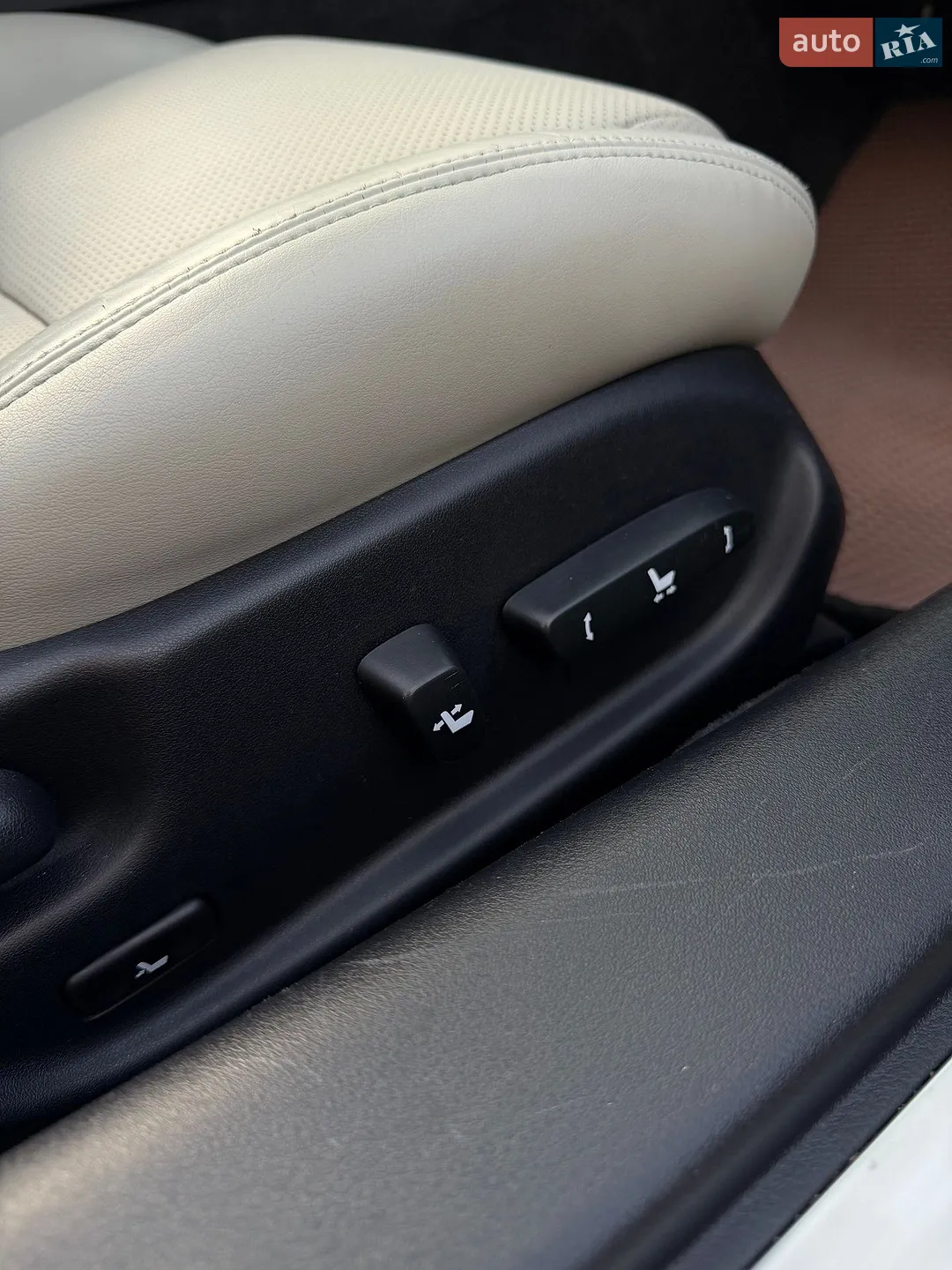 2011 Lexus IS - мініатюра 49