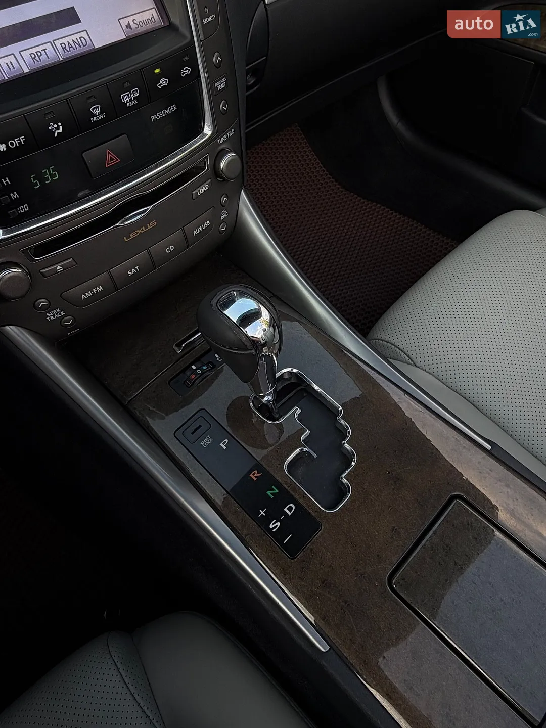 2011 Lexus IS - мініатюра 59