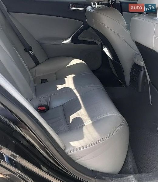 Седан Lexus IS 2007 в Киеве фото 7 Седан Lexus IS 2007 в Киеве
