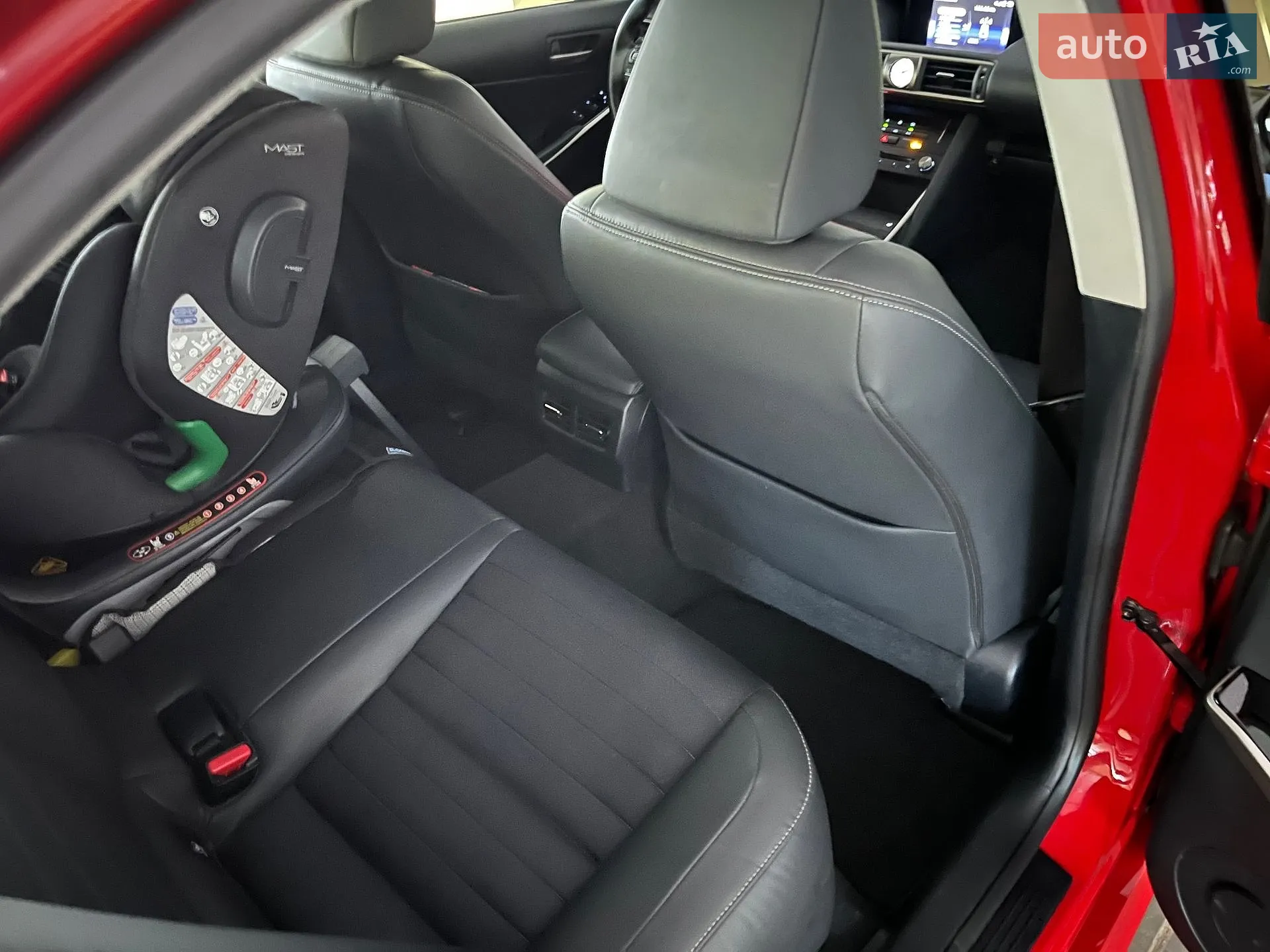 2017 Lexus IS - мініатюра 31