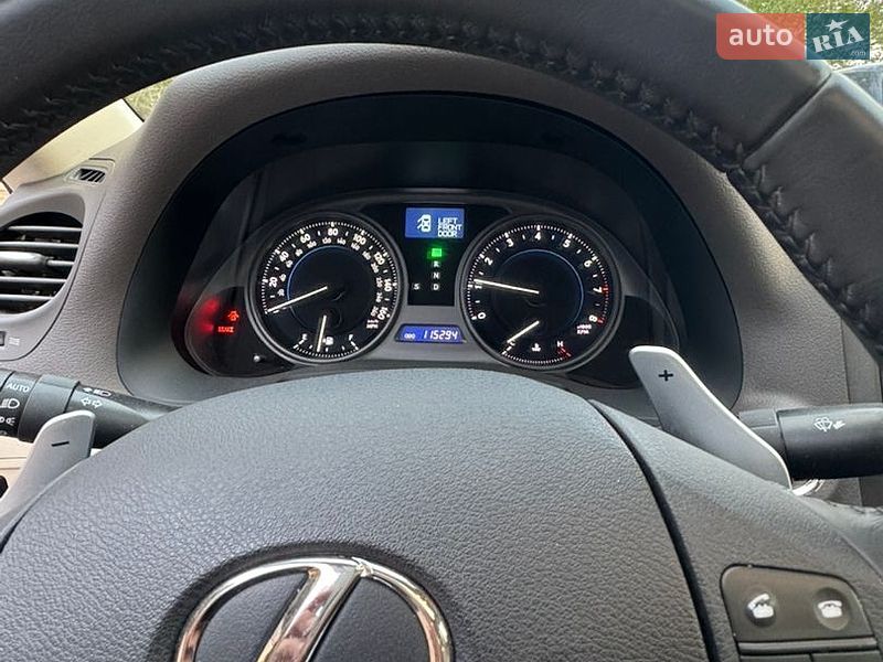 Седан Lexus IS 2010 в Первомайске