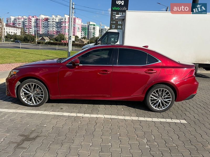 Седан Lexus IS 2013 в Луцьку