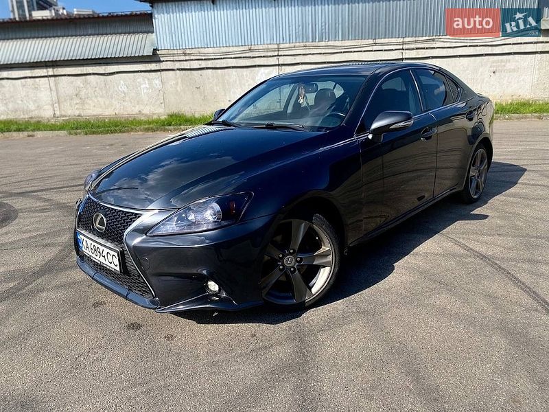 Седан Lexus IS 2011 в Киеве фото 3 Седан Lexus IS 2011 в Киеве