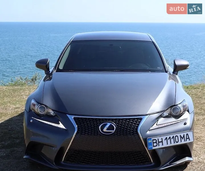 Lexus IS 2014
