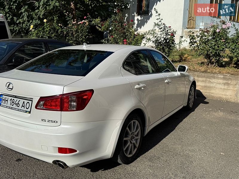 Седан Lexus IS 2012 в Одессе