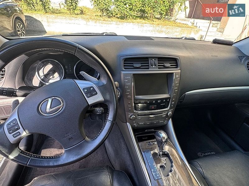 Седан Lexus IS 2012 в Одессе