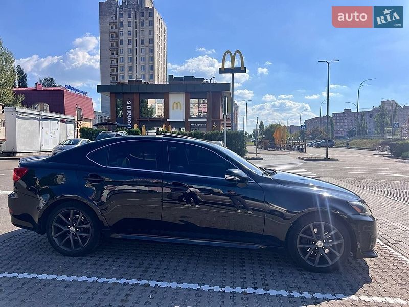 Седан Lexus IS 2012 в Киеве