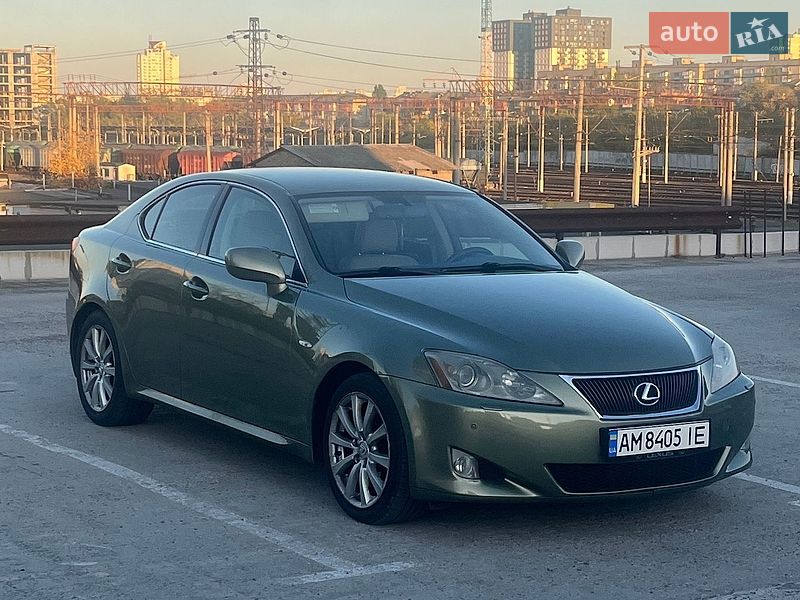 Седан Lexus IS 2006 в Киеве