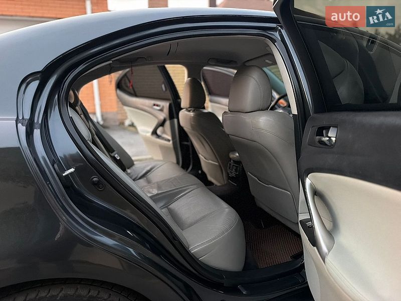 Седан Lexus IS 2006 в Чернигове