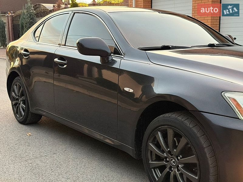 Седан Lexus IS 2006 в Чернигове