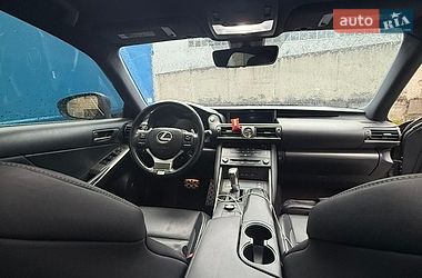 Седан Lexus IS 2017 в Борисполі