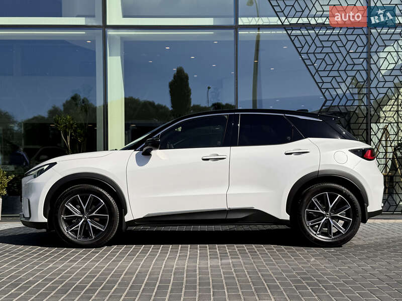 Внедорожник / Кроссовер Lexus LBX 2023 в Одессе