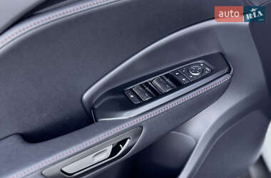 Внедорожник / Кроссовер Lexus LBX 2023 в 