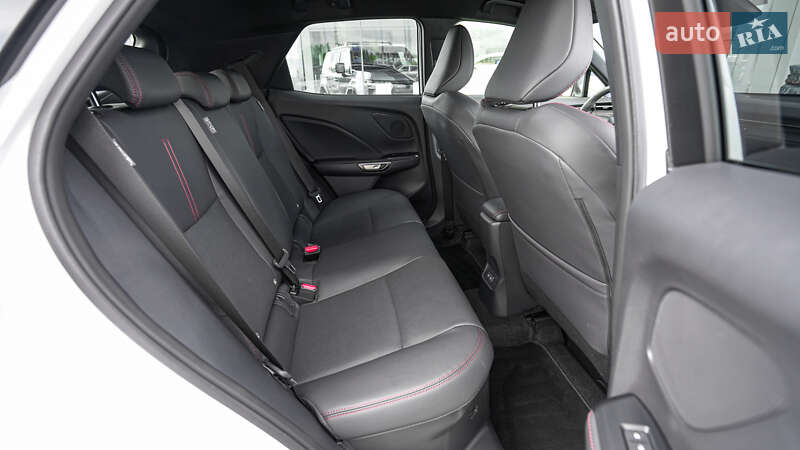 Внедорожник / Кроссовер Lexus LBX 2023 в Львове