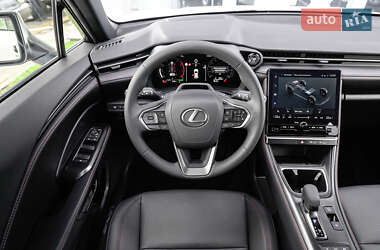 Внедорожник / Кроссовер Lexus LBX 2023 в 