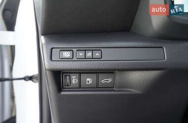 Внедорожник / Кроссовер Lexus LBX 2023 в 