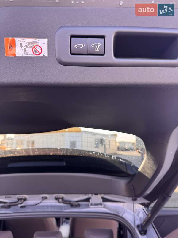 Позашляховик / Кросовер Lexus LBX 2025 в Любомлі