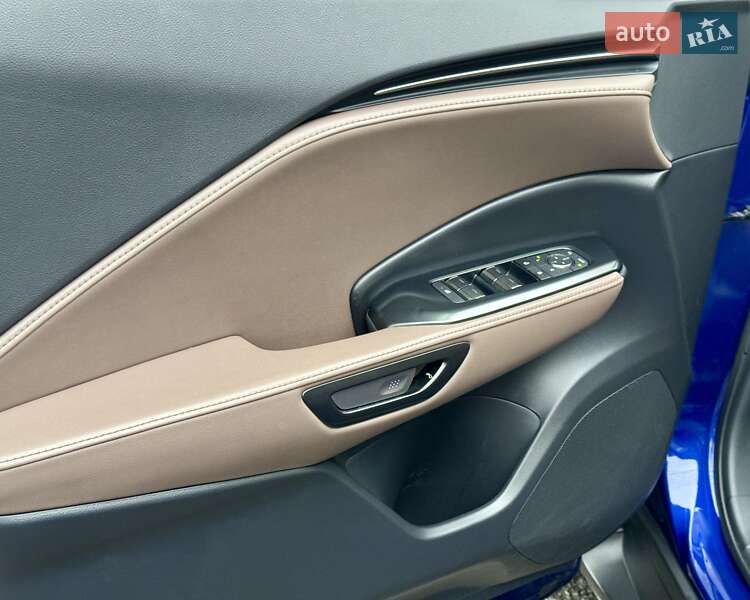 Позашляховик / Кросовер Lexus LBX 2023 в Києві