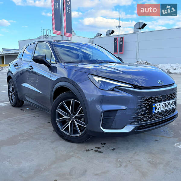 Позашляховик / Кросовер Lexus LBX 2024 в Києві фото 6 Позашляховик / Кросовер Lexus LBX 2024 в Києві
