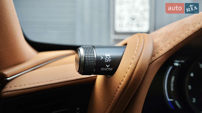 Купе Lexus LC 2017 в Львові фото 43 Купе Lexus LC 2017 в Львові