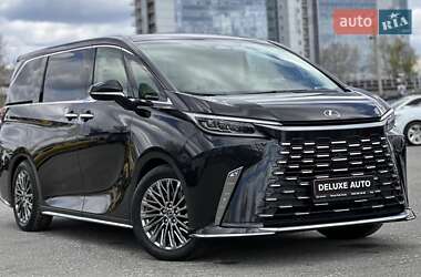 Мінівен Lexus LM 2024 в 