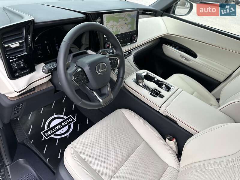 Мінівен Lexus LM 2024 в Києві