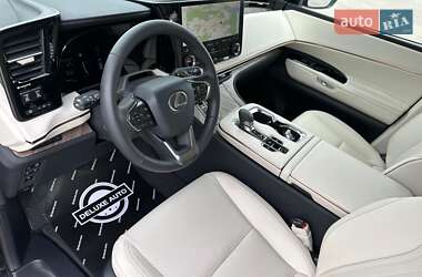 Мінівен Lexus LM 2024 в 
