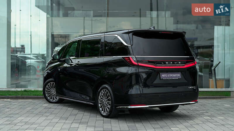 Мінівен Lexus LM 2024 в Львові