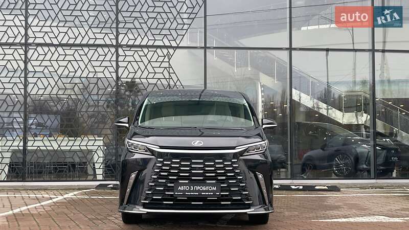 Мінівен Lexus LM 2024 в Києві фото 5 Мінівен Lexus LM 2024 в Києві